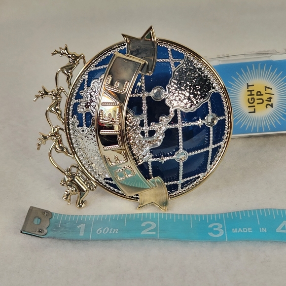 Bath And Body Works Traveling Santa Nightlight Plug-In - Picture 2 of 7